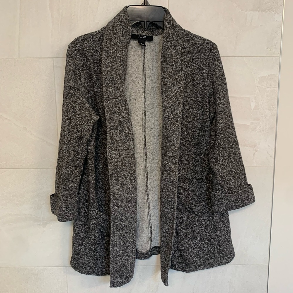 Long sweater cardigan with collar